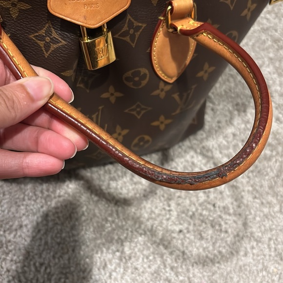 Louis Vuitton Boetie PM - Picture 9 of 15